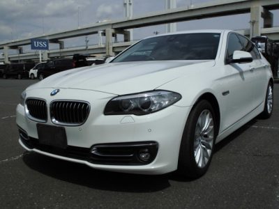 BMW 523i ラグジュアリーを買取りしました！